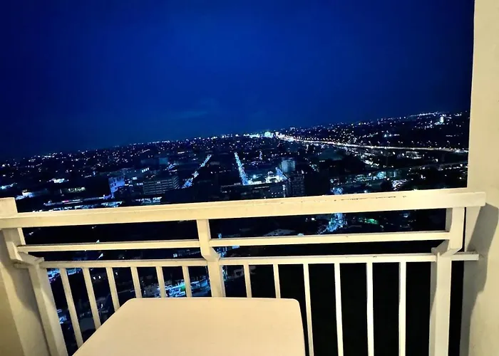 Apartment Unit With Balcony At The Celandine Qc *