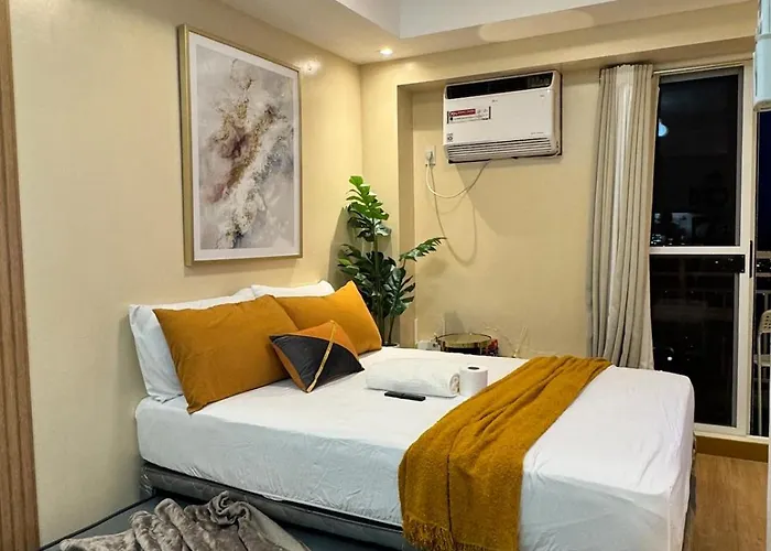 Apartment Unit With Balcony At The Celandine Qc