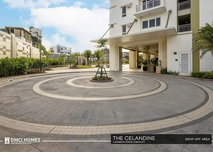 Unit With Balcony At The Celandine Qc *